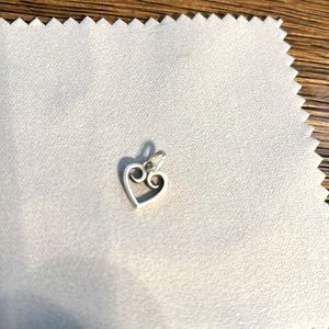 Heart pendent